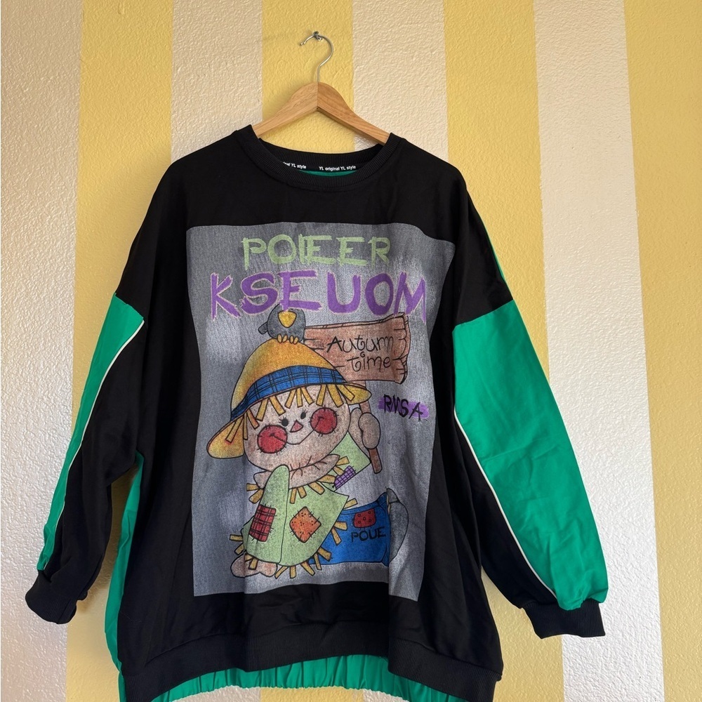Unisex Graphic Sweatshirt with Green and Black Accents - Picture 5 of 8